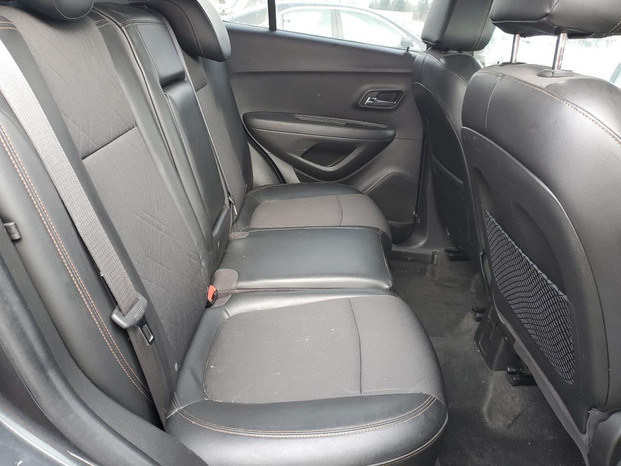 2017 Chevrolet Trax - Image 11