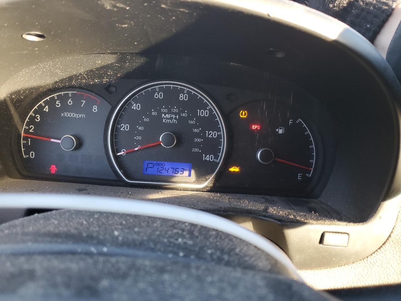 2010 Hyundai Elantra - Image 9