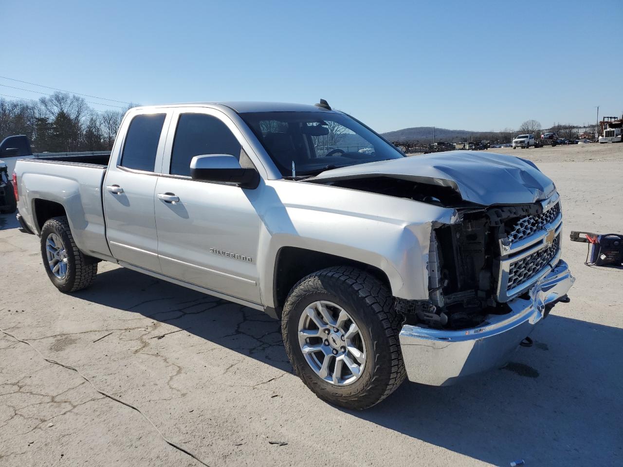 2015 Chevrolet Silverado - Image 4