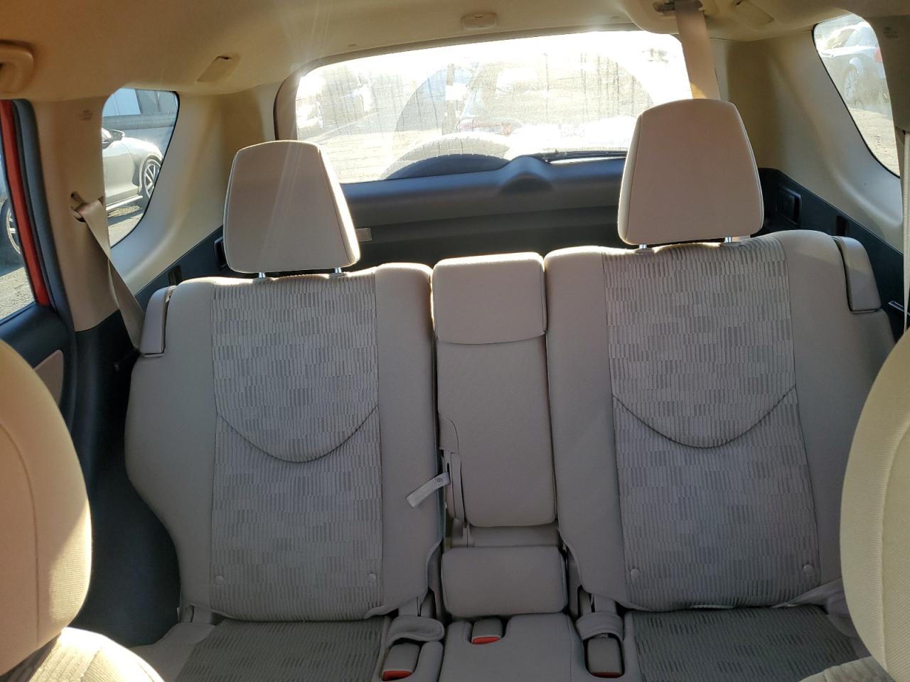 2012 Toyota RAV 4 - Image 10