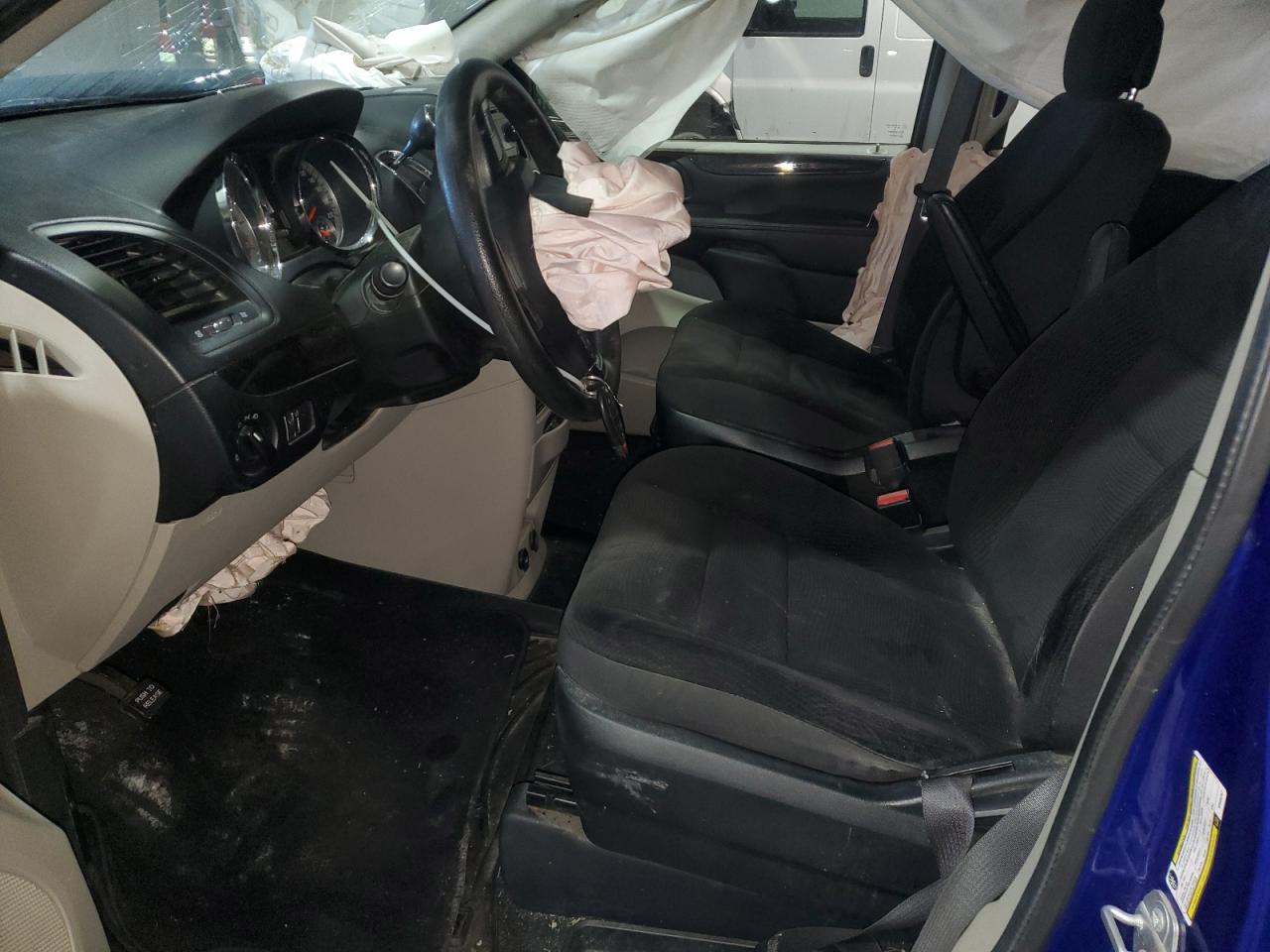 2019 Dodge Caravan - Image 7