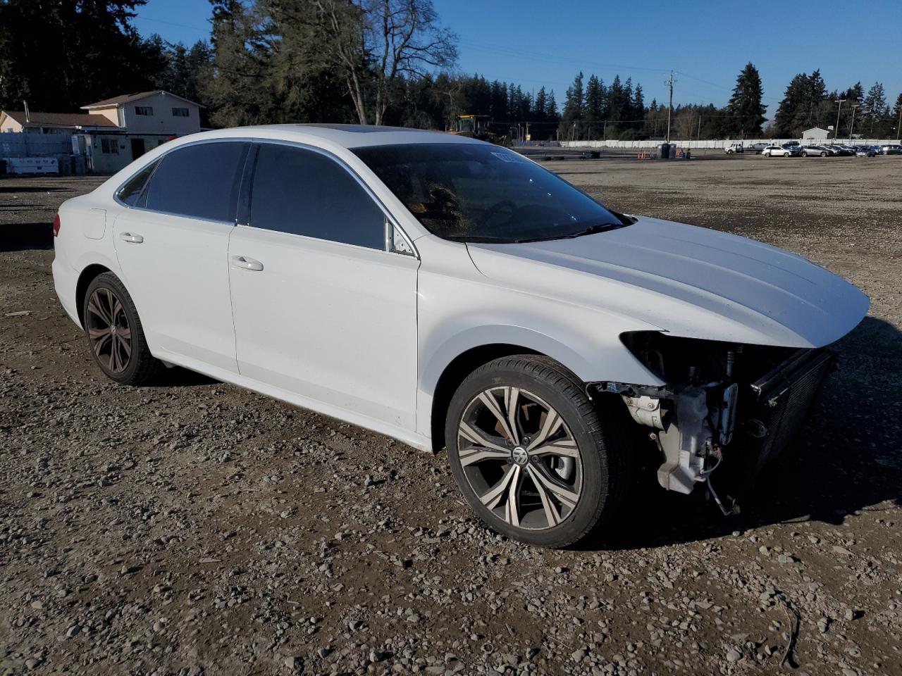 2021 Volkswagen Passat - Image 4