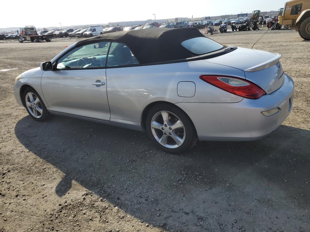 2007 Toyota Camry Solara - Image 2