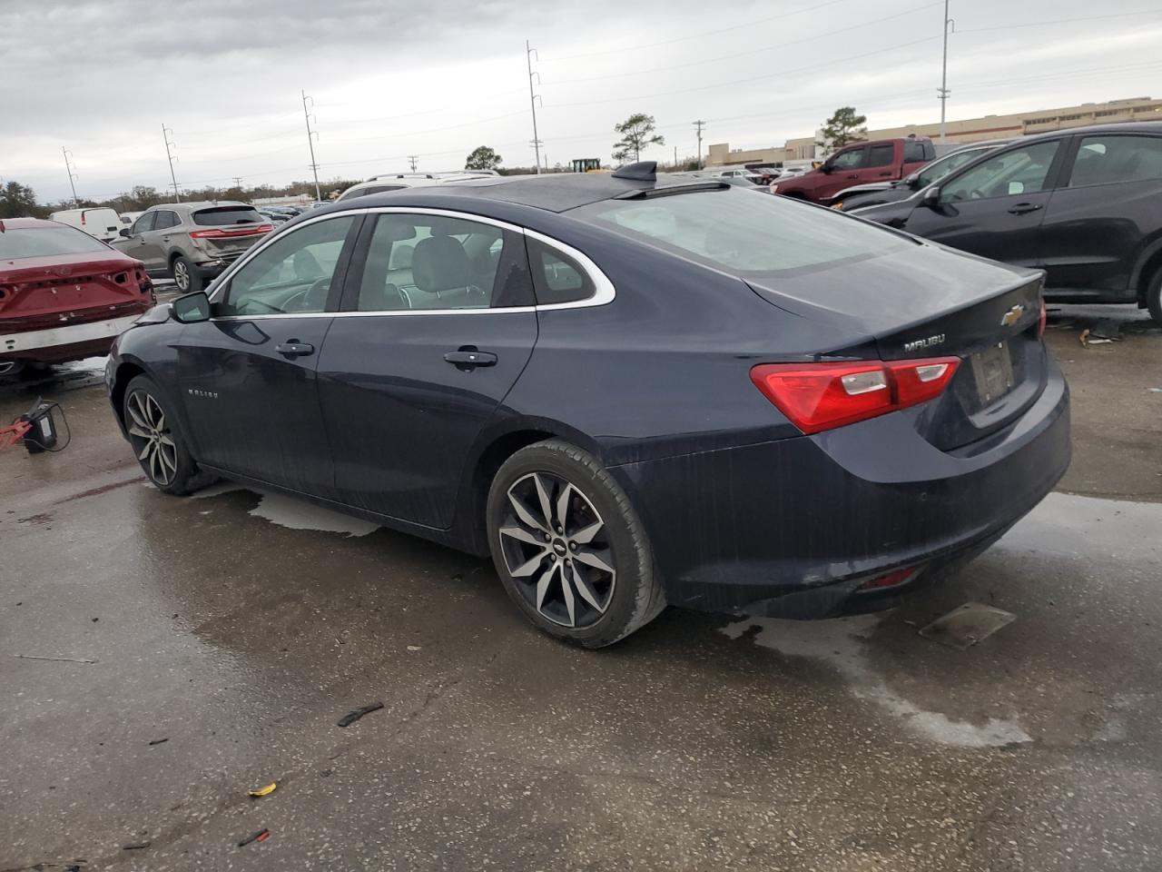 2017 Chevrolet Malibu - Image 2