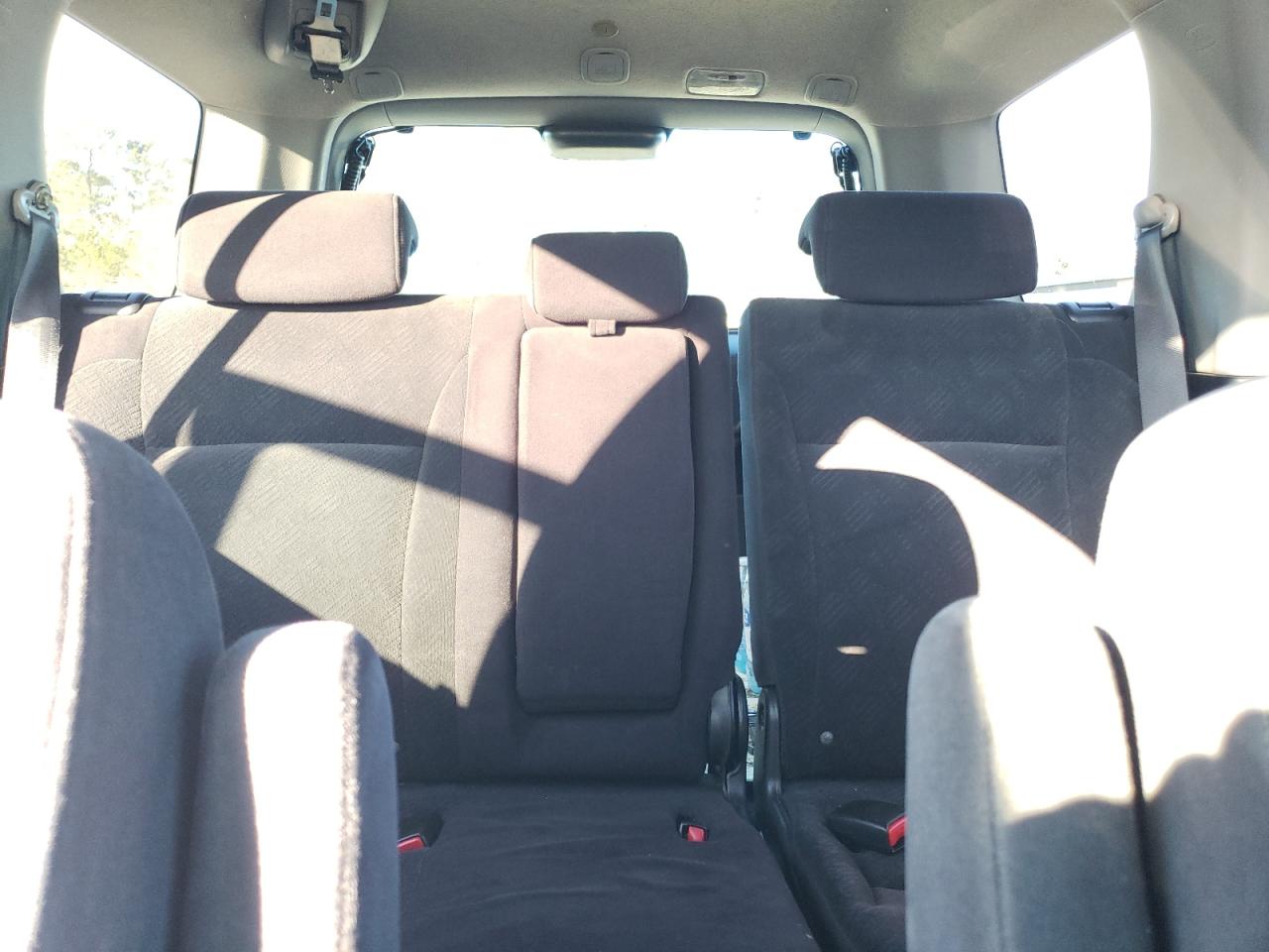 2006 Honda CR-V - Image 10