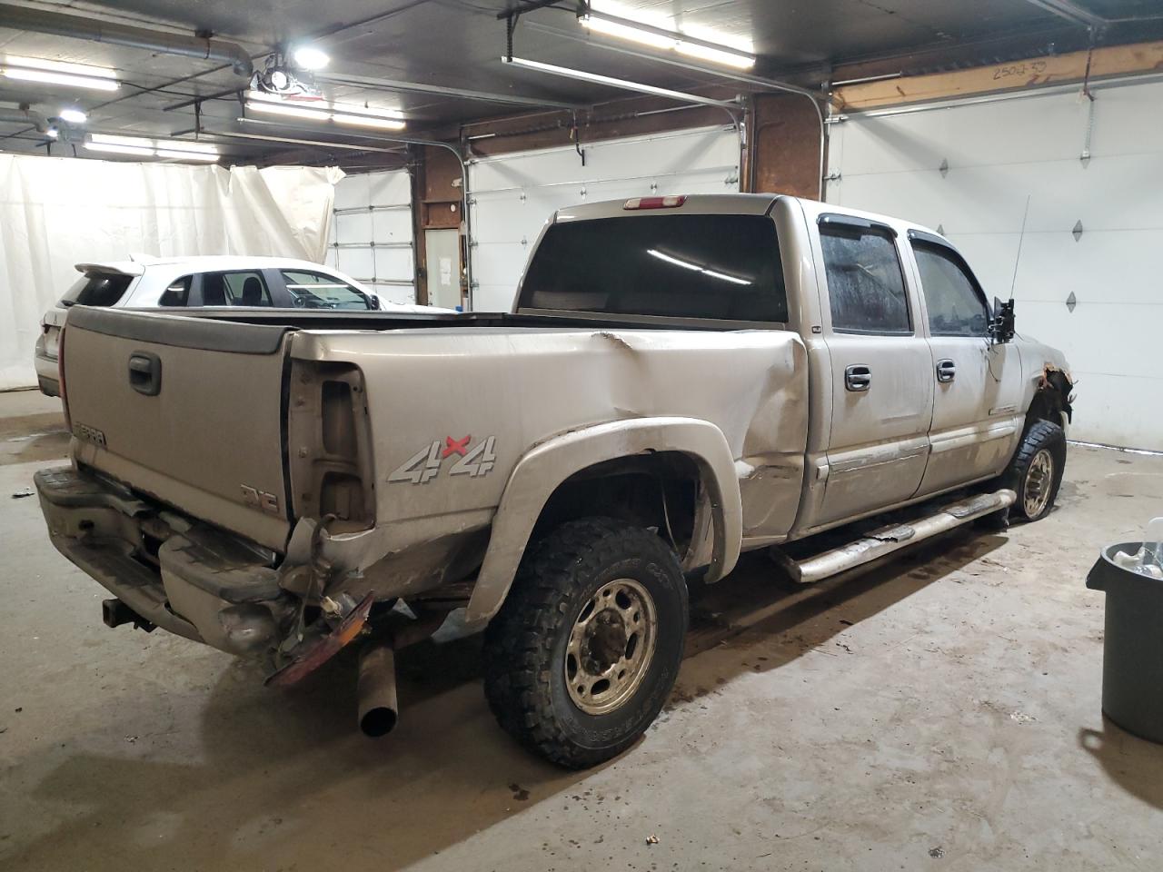 2002 GMC Sierra - Image 3