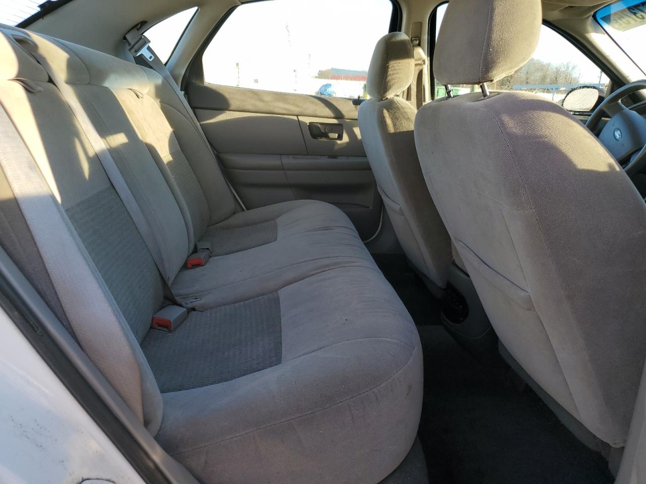 2006 Ford Taurus - Image 10