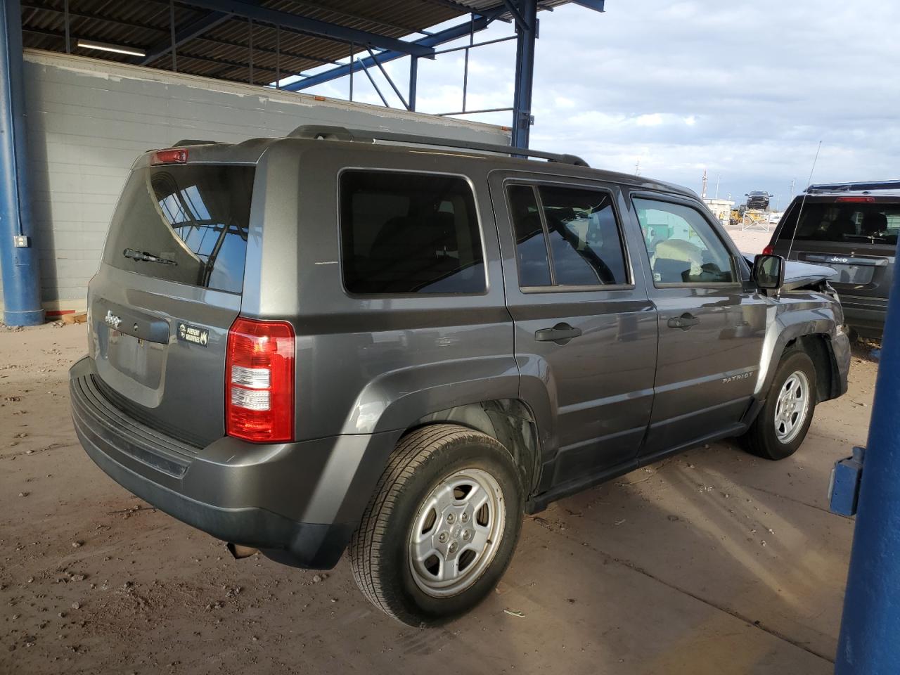 2014 Jeep Liberty (Patriot) - Image 3