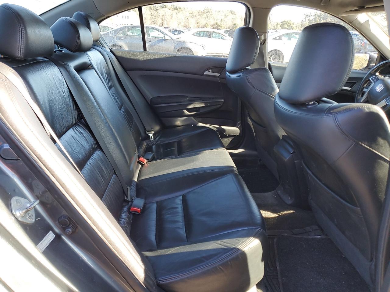 2011 Honda Accord - Image 10