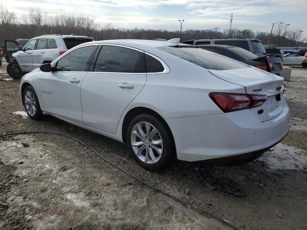 2020 Chevrolet Malibu - Image 2