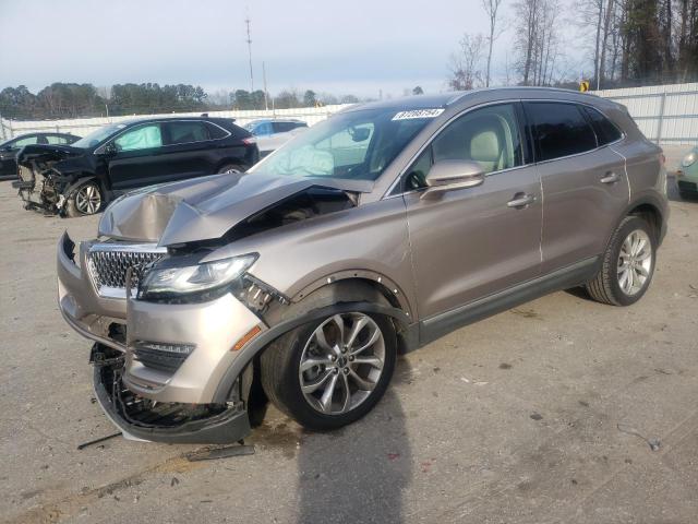  LINCOLN MKC 2019 Золотой