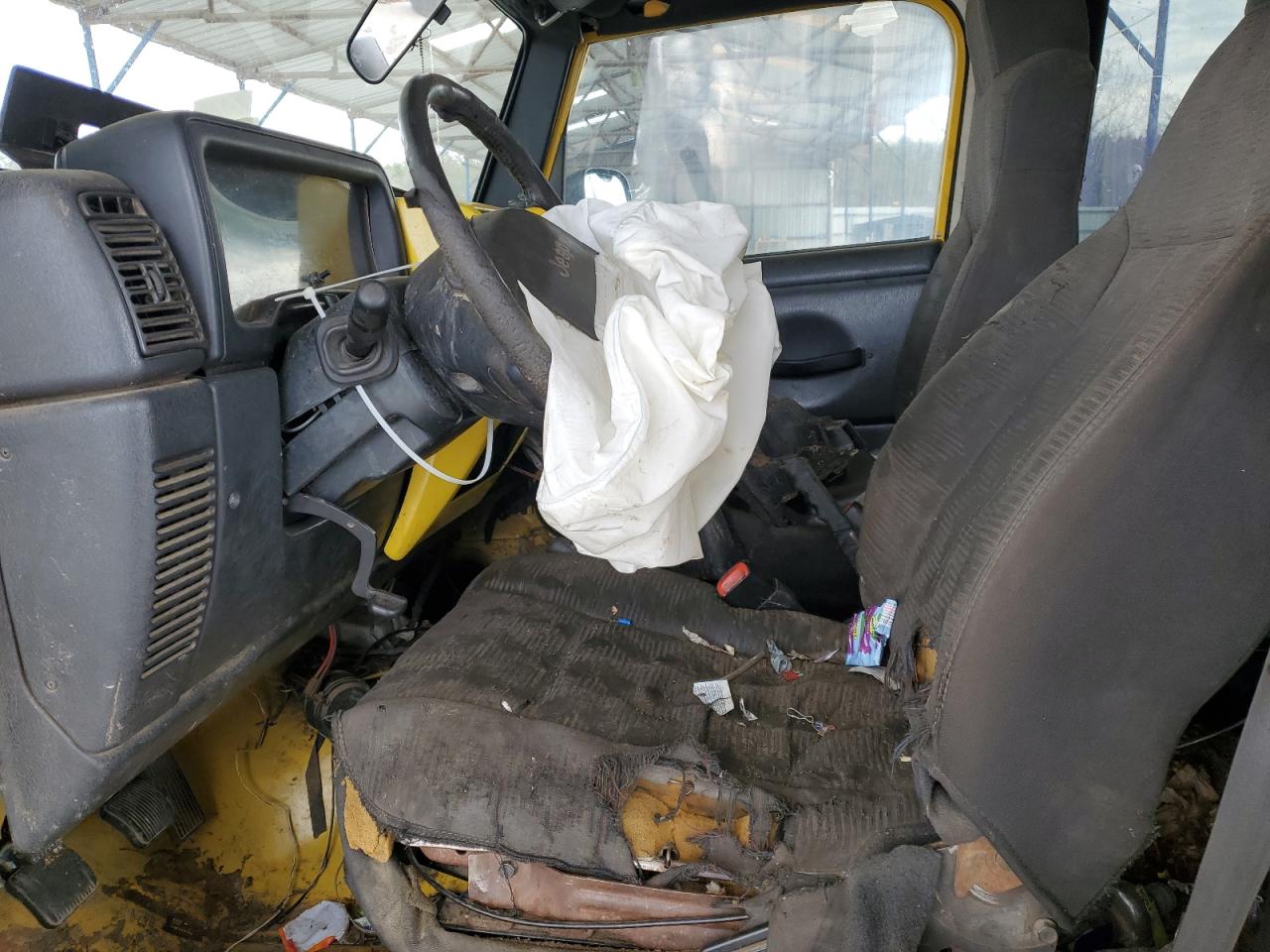 2004 Jeep Wrangler - Image 7