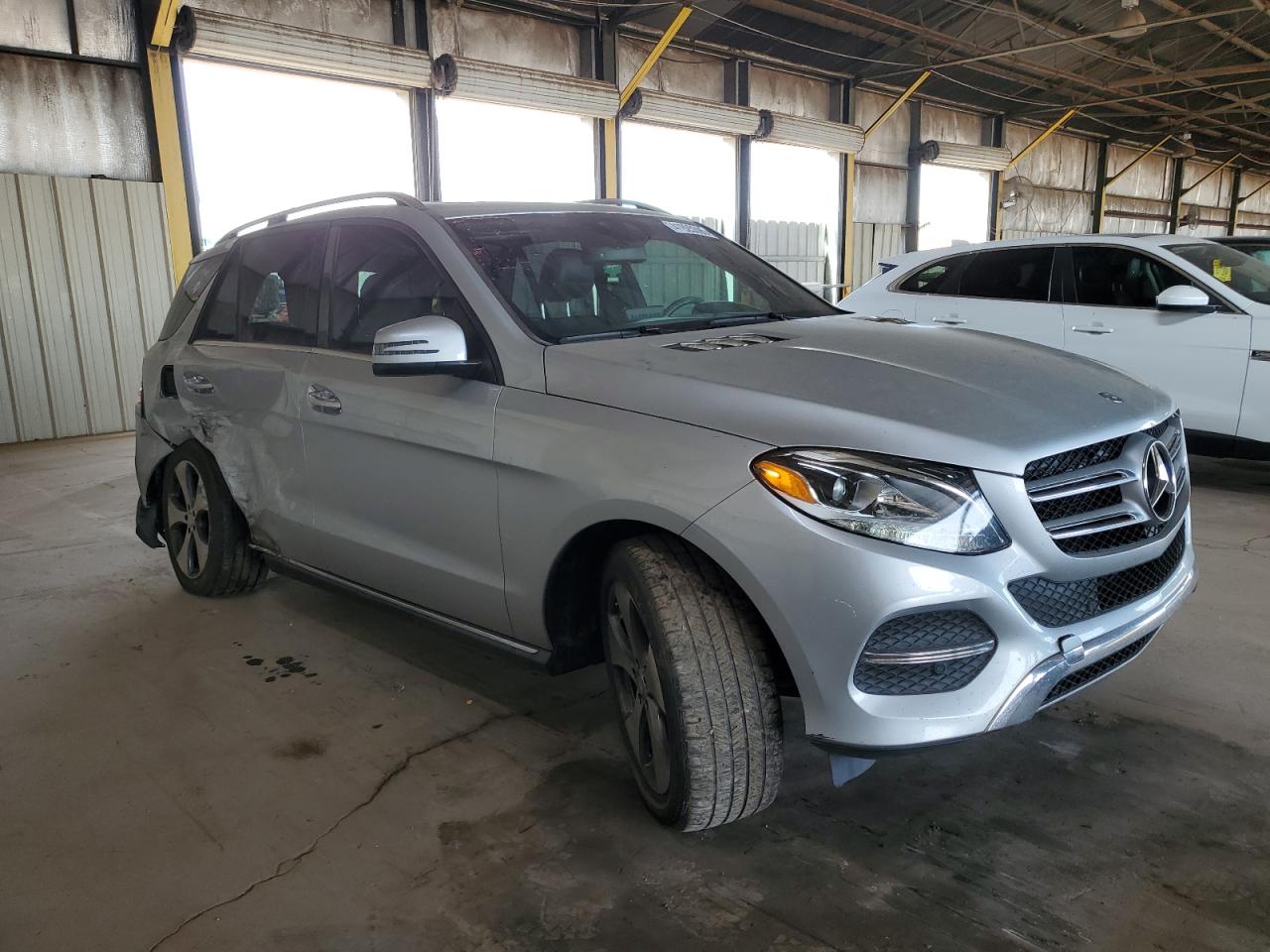2017 Mercedes-Benz GLE - Image 4