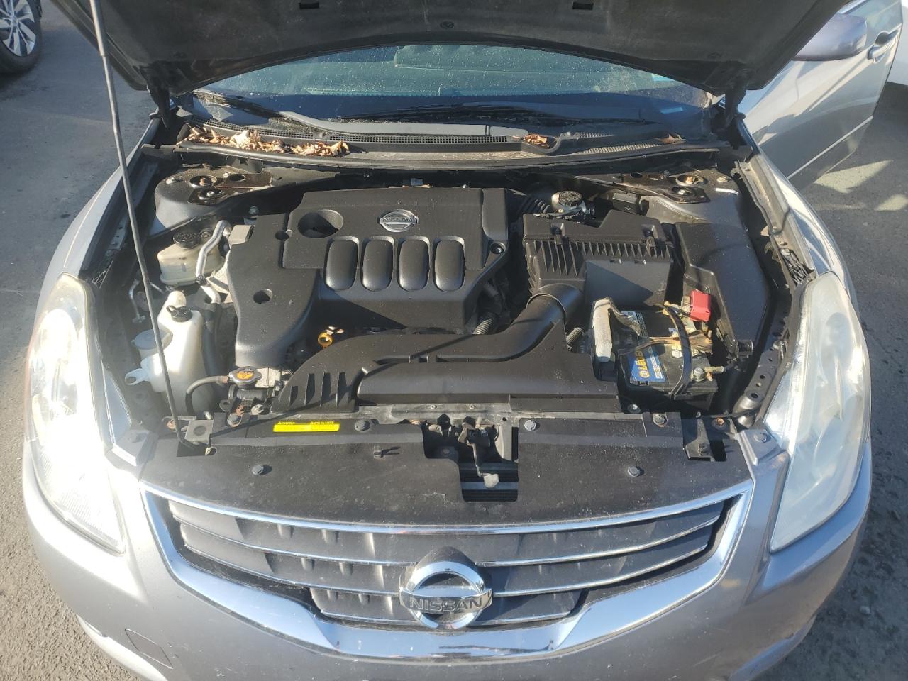 2010 Nissan Altima - Image 11