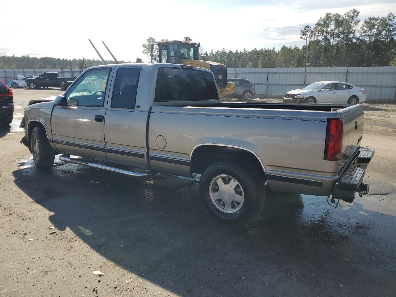 1998 Chevrolet GMT-400 - Image 2