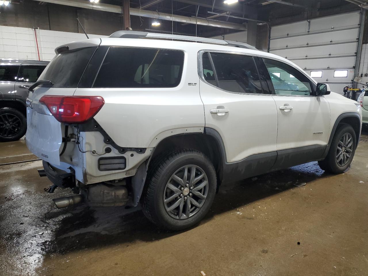 2019 GMC Acadia - Image 3