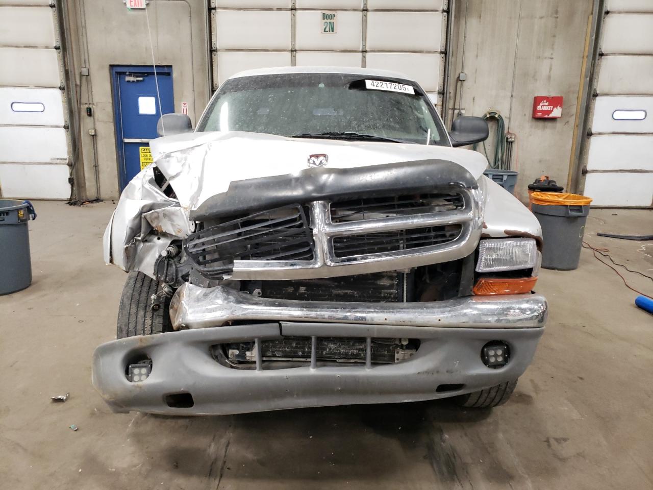 2004 Dodge Dakota - Image 5