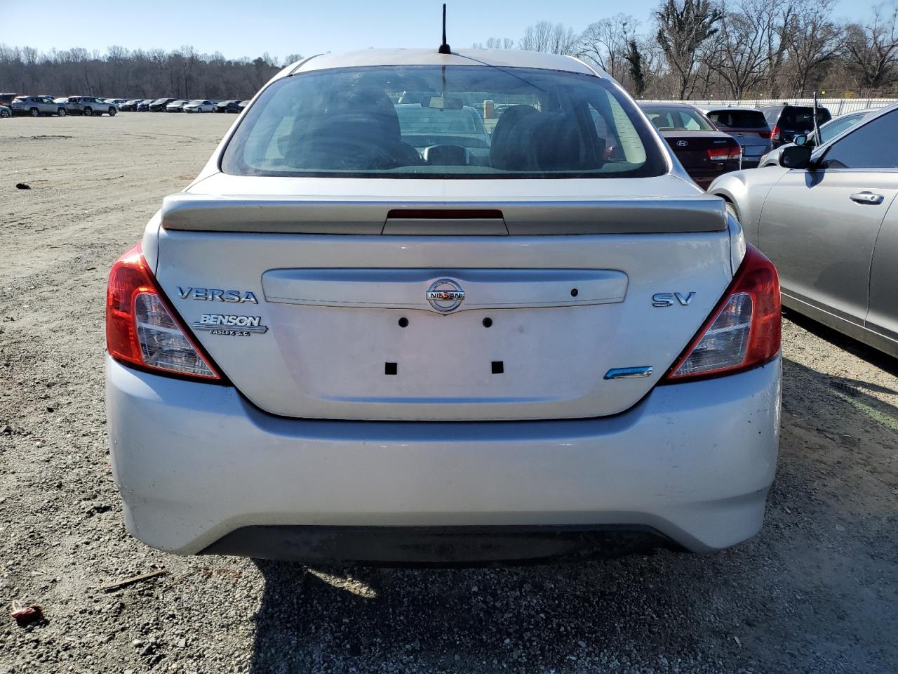 2015 Nissan Versa - Image 6