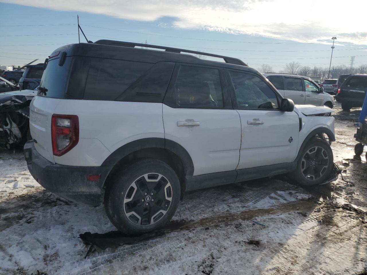 2021 Ford Bronco - Image 3