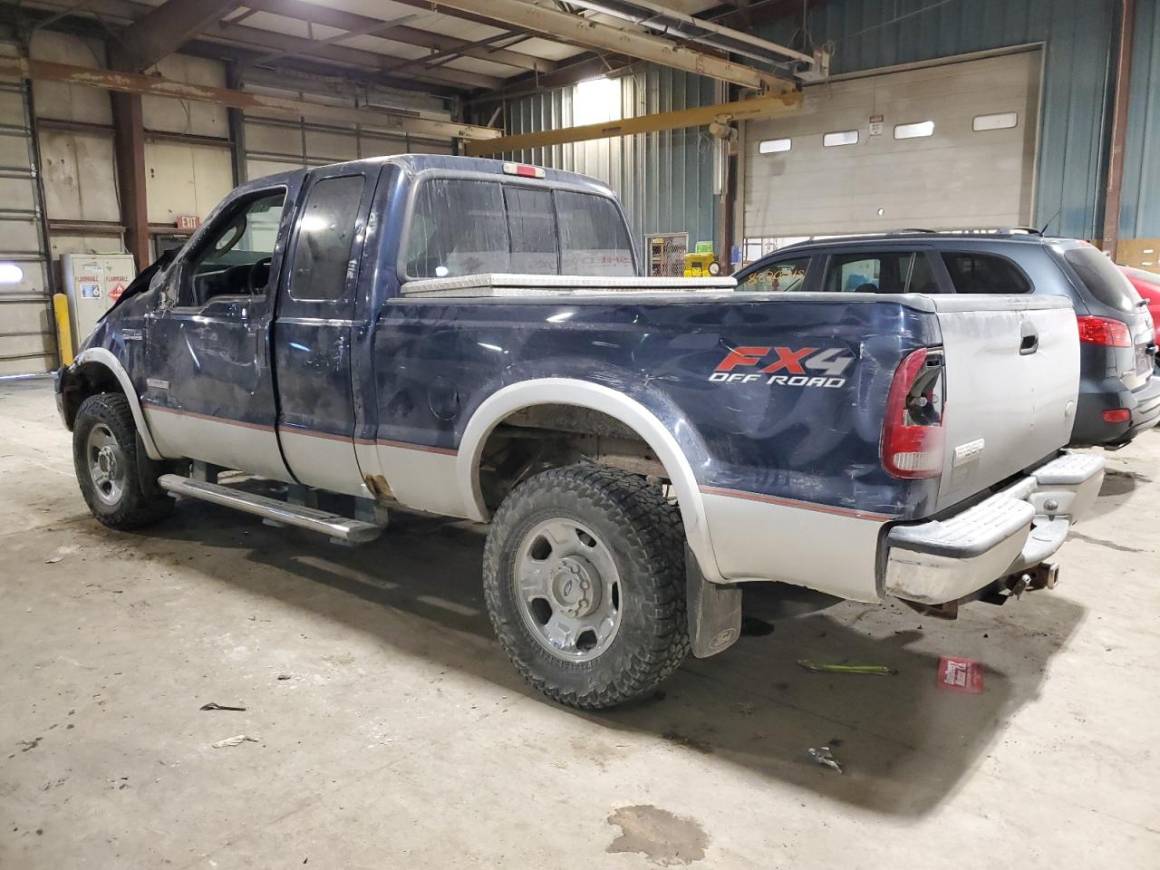 2006 Ford F350 - Image 2