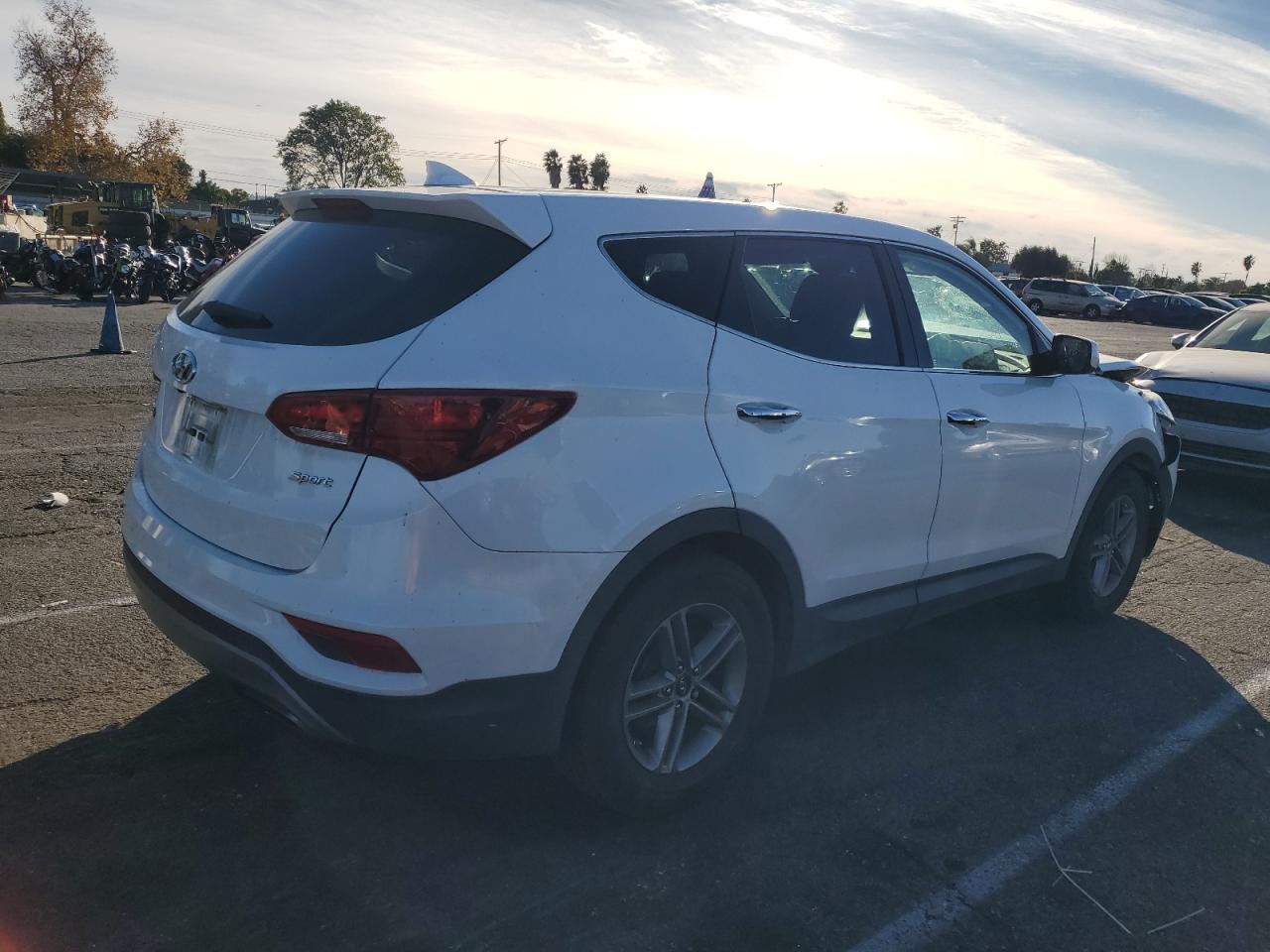 2017 Hyundai Santa Fe - Image 3