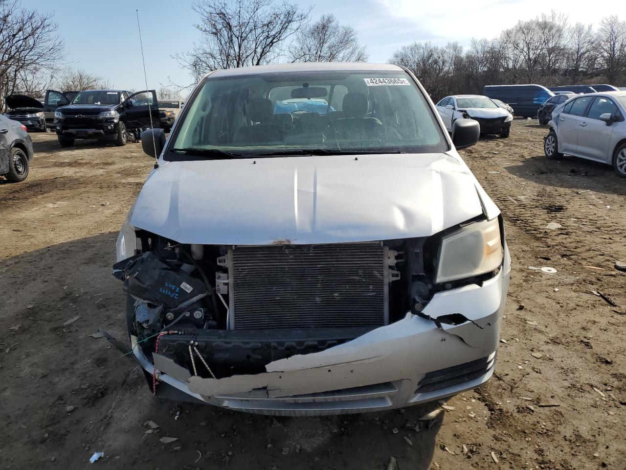 2010 Dodge Caravan - Image 5