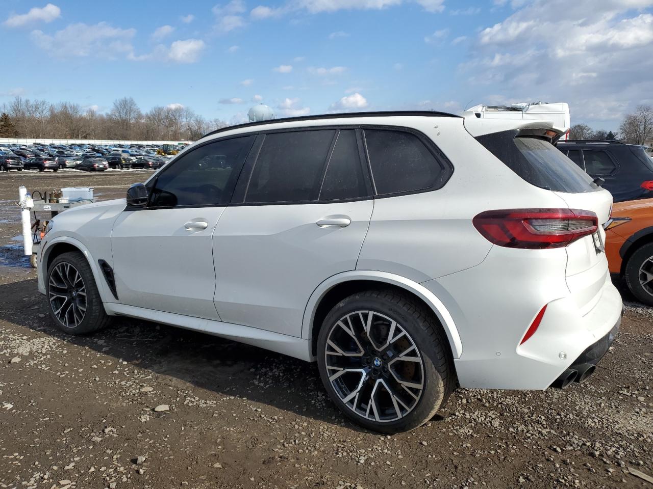 2021 BMW X5 - Image 2