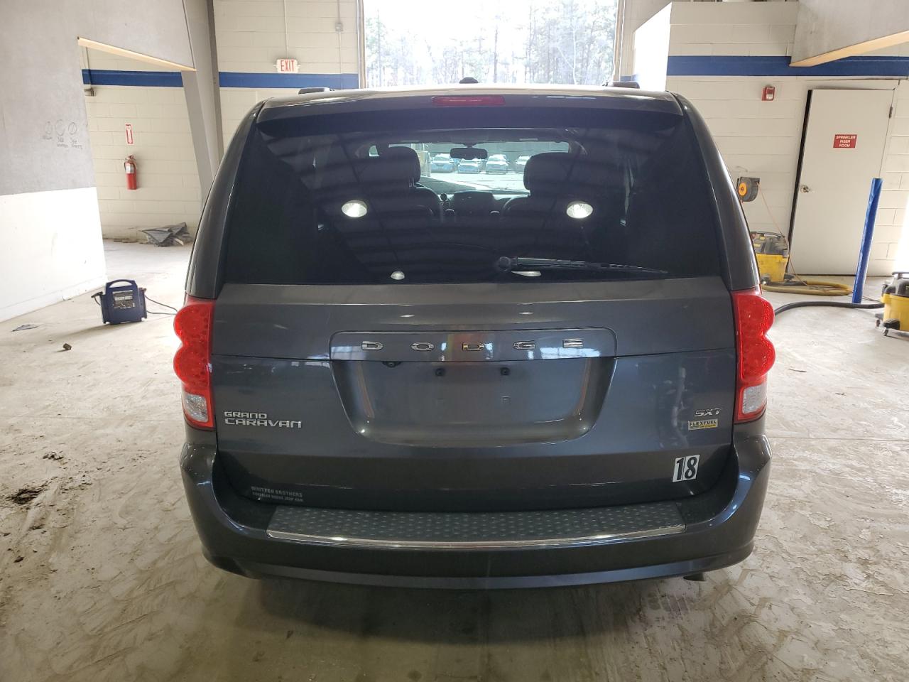 2018 Dodge Caravan - Image 6