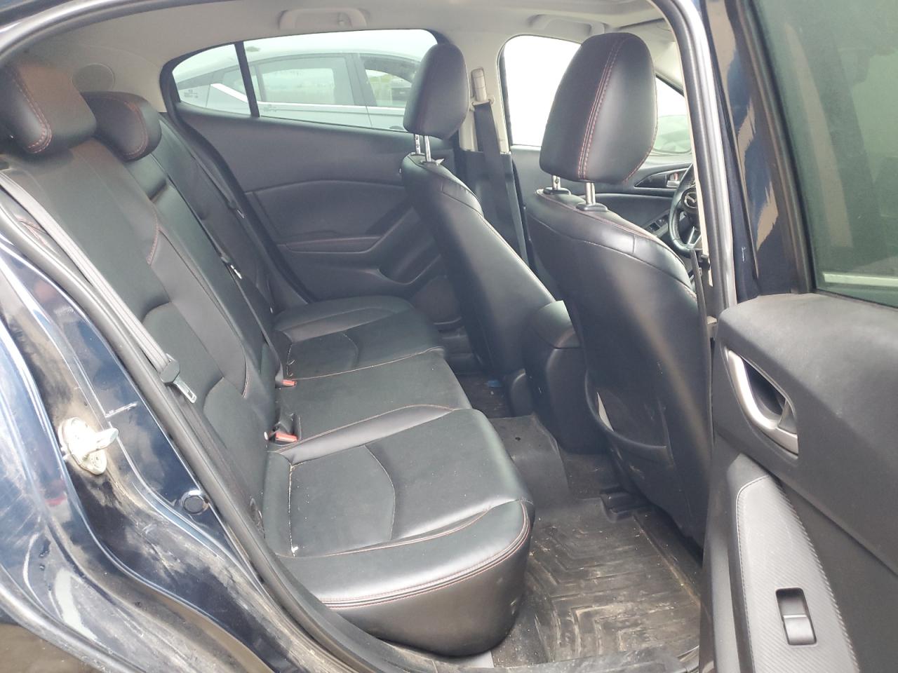 2016 Mazda 3 - Image 10