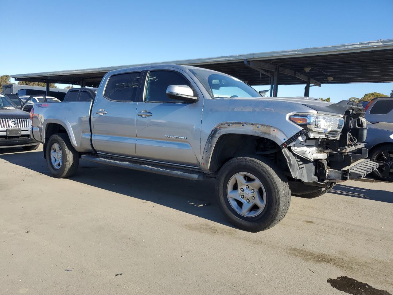 2017 Toyota Tacoma - Image 4