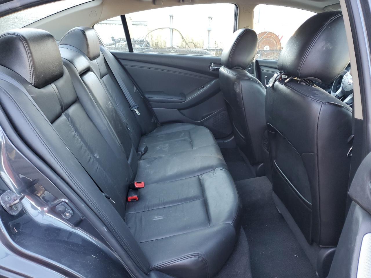 2009 Nissan Altima - Image 10