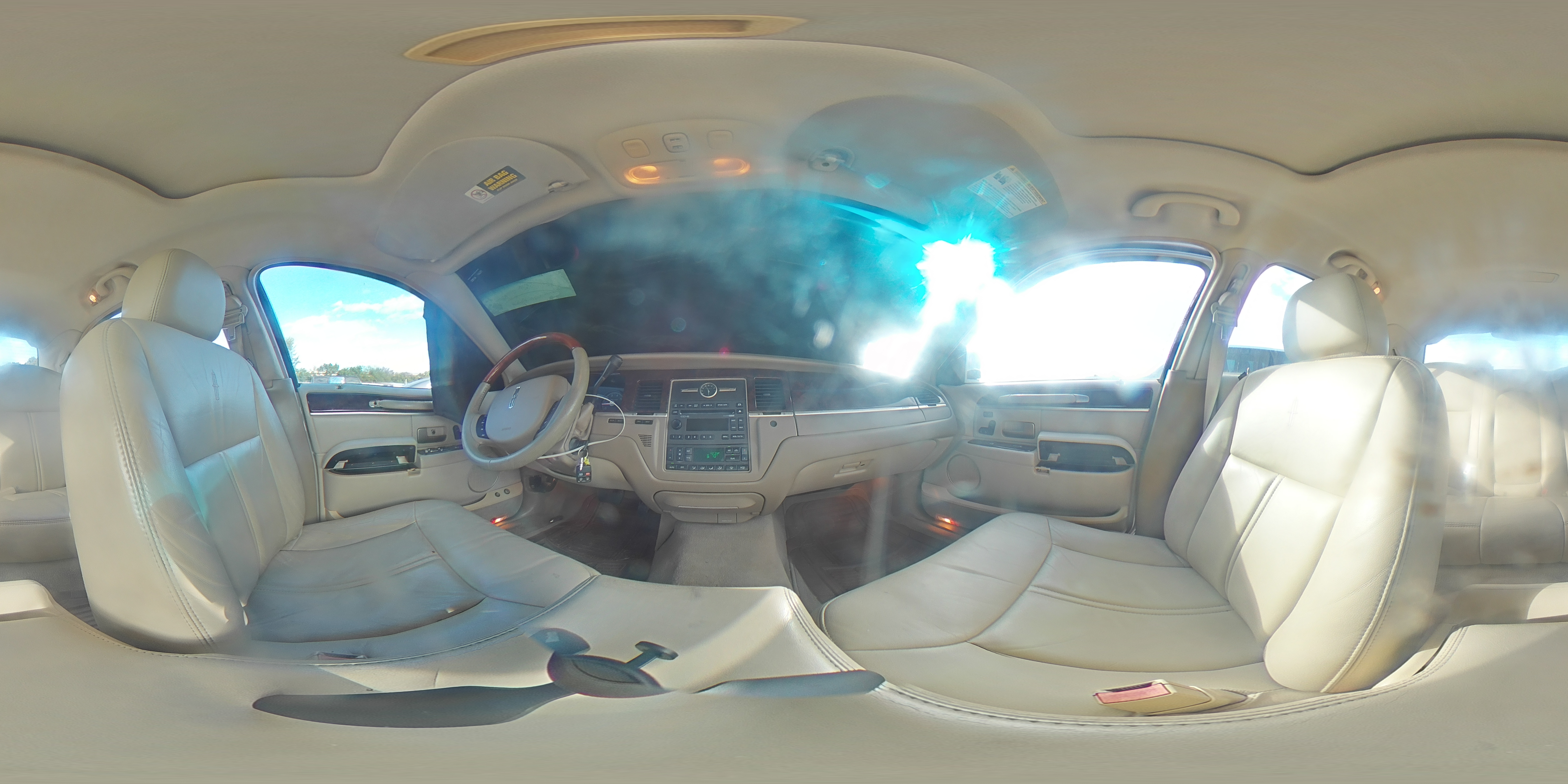 2007 Lincoln Town Car - Image 12