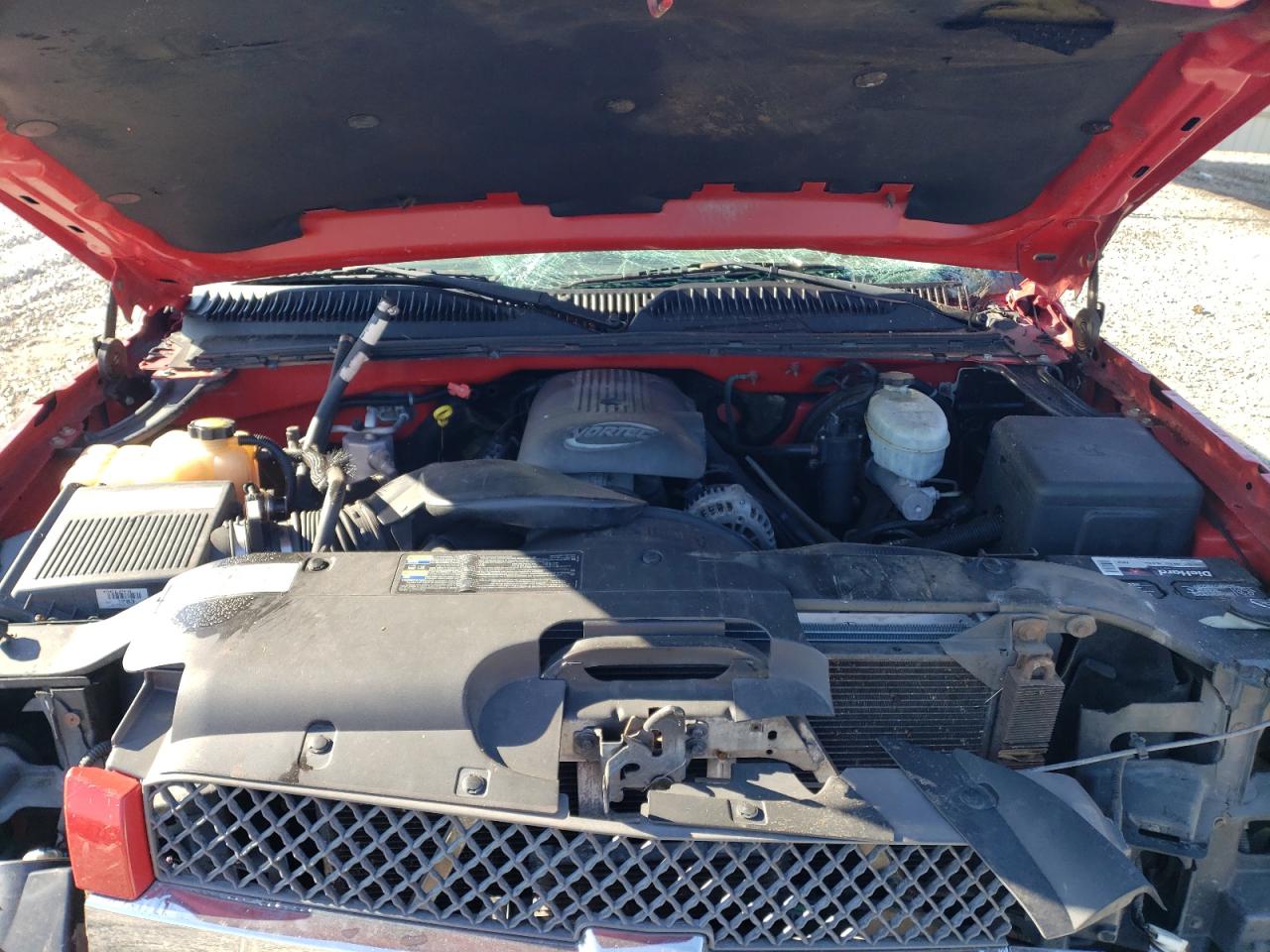 2004 Chevrolet Silverado - Image 11