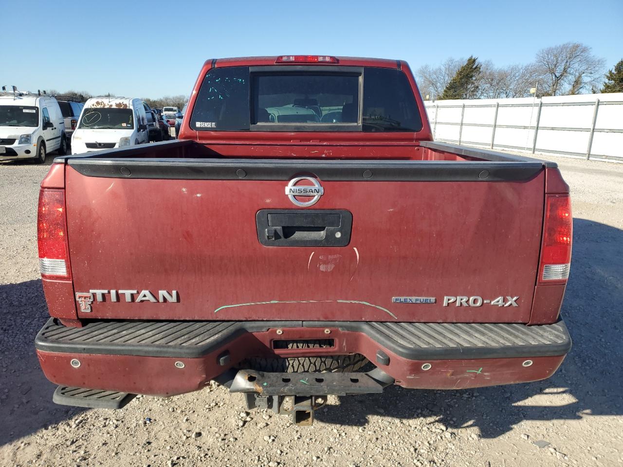 2014 Nissan Titan - Image 6