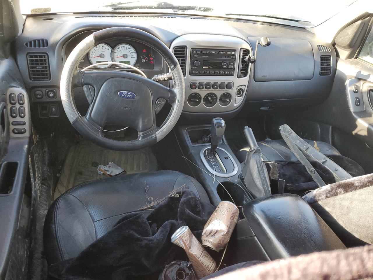 2005 Ford Escape - Image 8