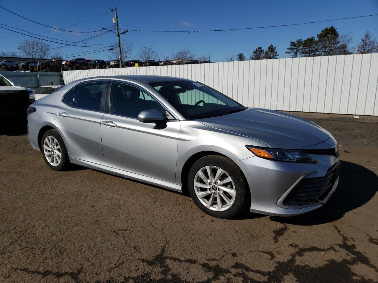 2022 Toyota Camry - Image 4