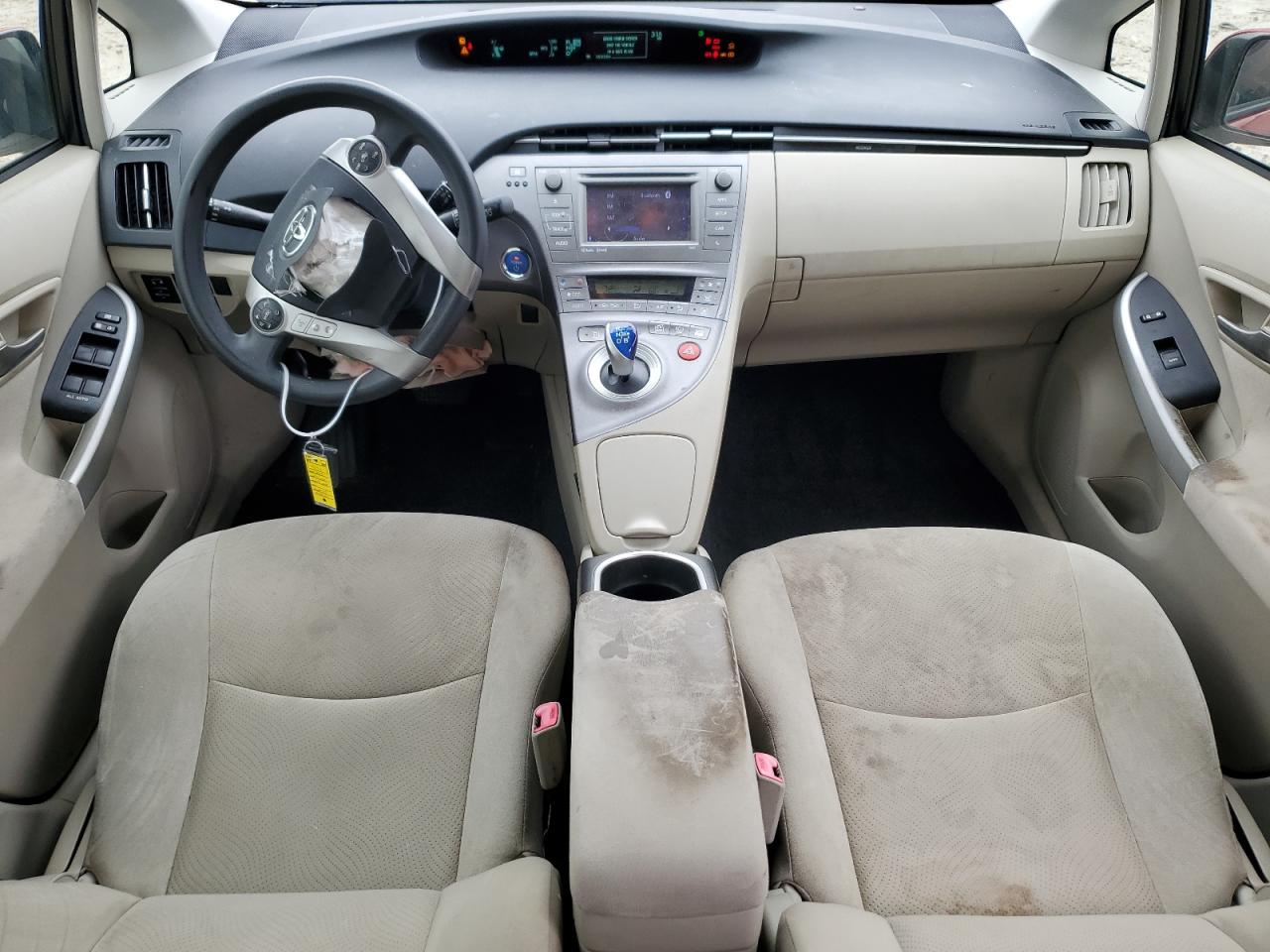 2013 Toyota Prius - Image 8