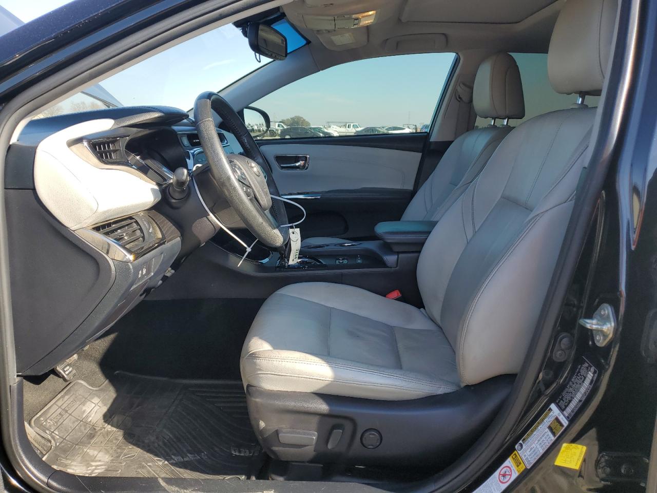 2014 Toyota Avalon - Image 7