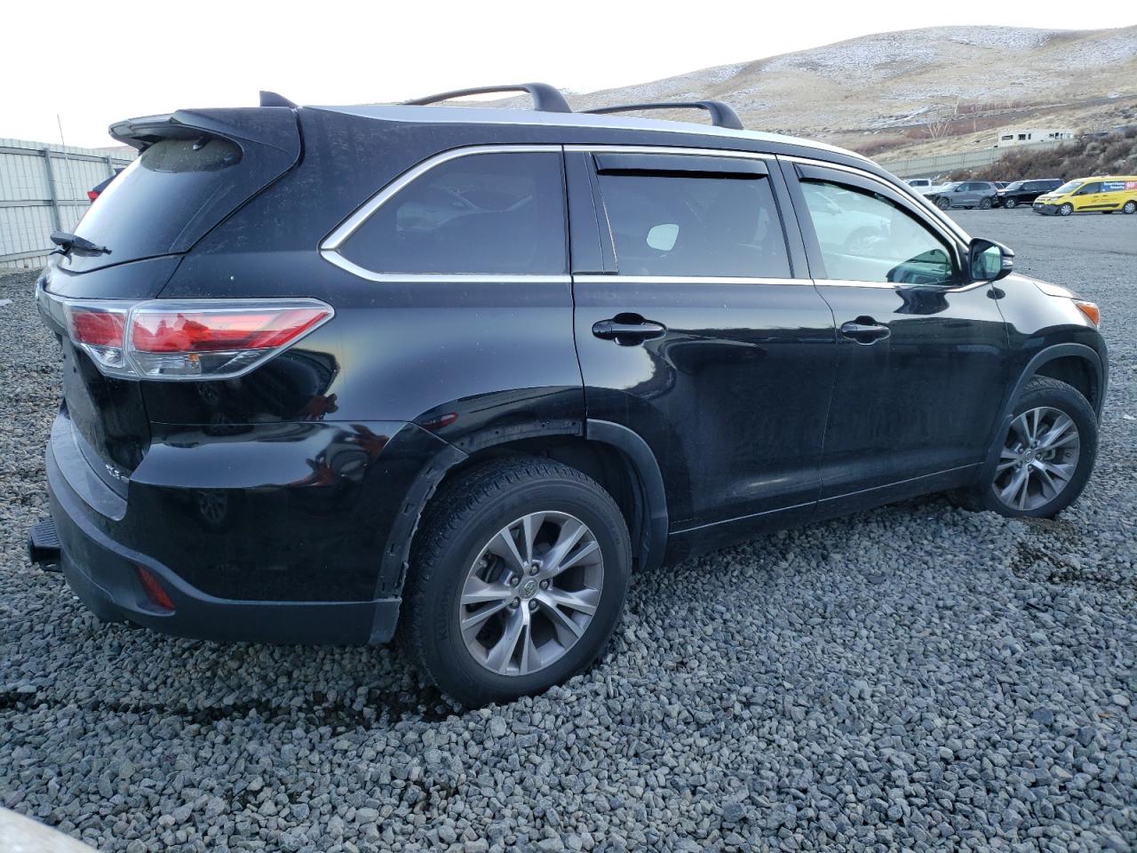 2015 Toyota Highlander - Image 3