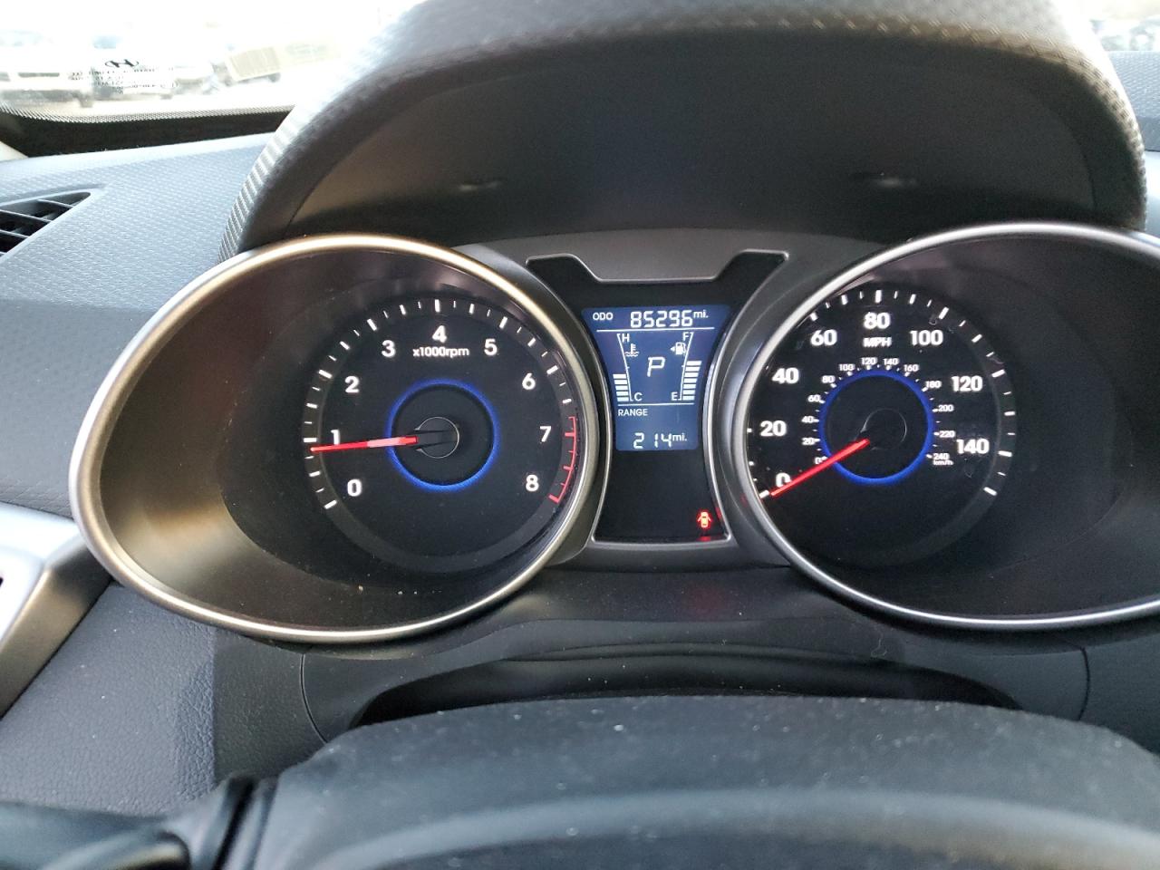 2016 Hyundai Veloster - Image 9