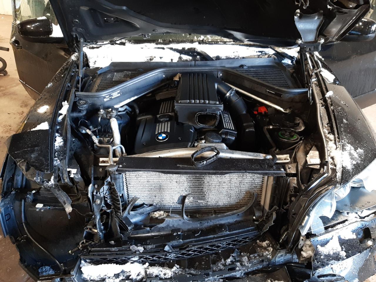 2010 BMW X5 - Image 12