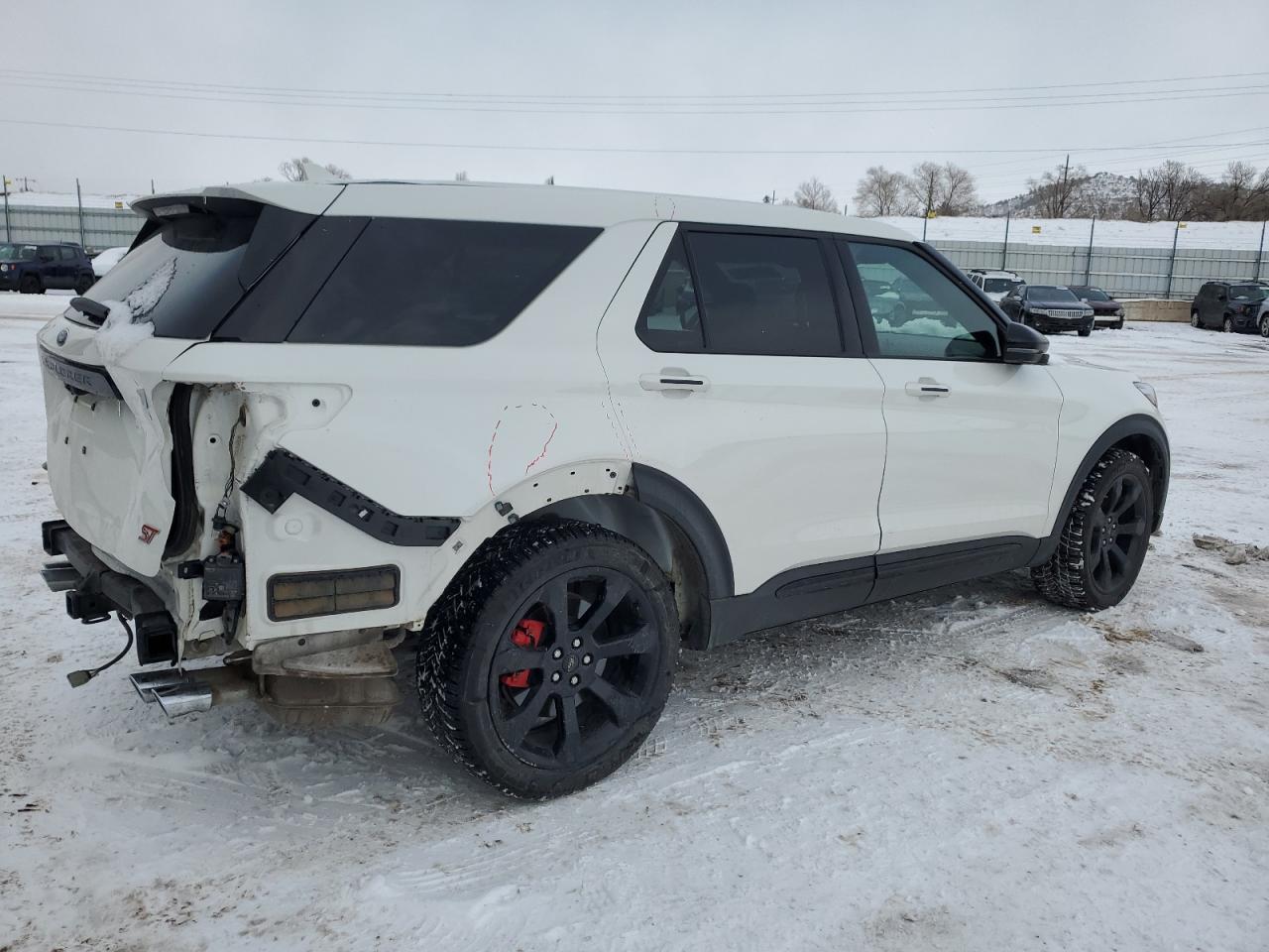 2022 Ford Explorer - Image 3