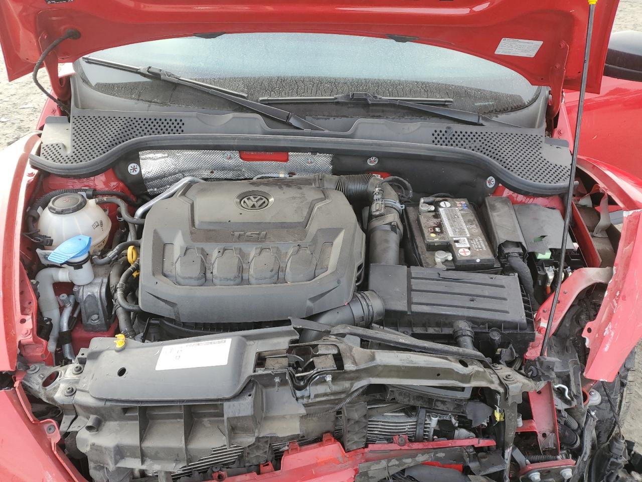 2018 Volkswagen Beetle - Image 12