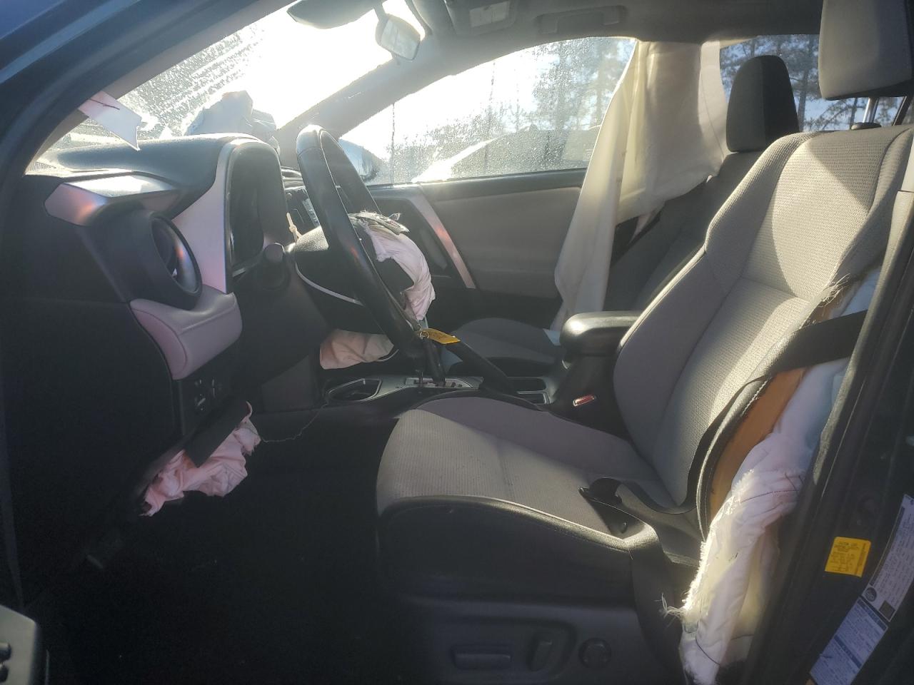 2018 Toyota RAV 4 - Image 7