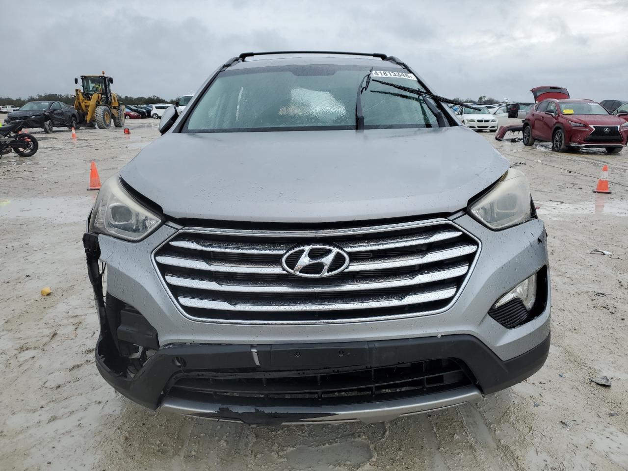 2016 Hyundai Santa Fe - Image 5