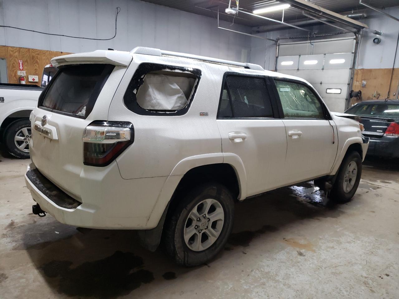 2018 Toyota 4Runner - Image 3