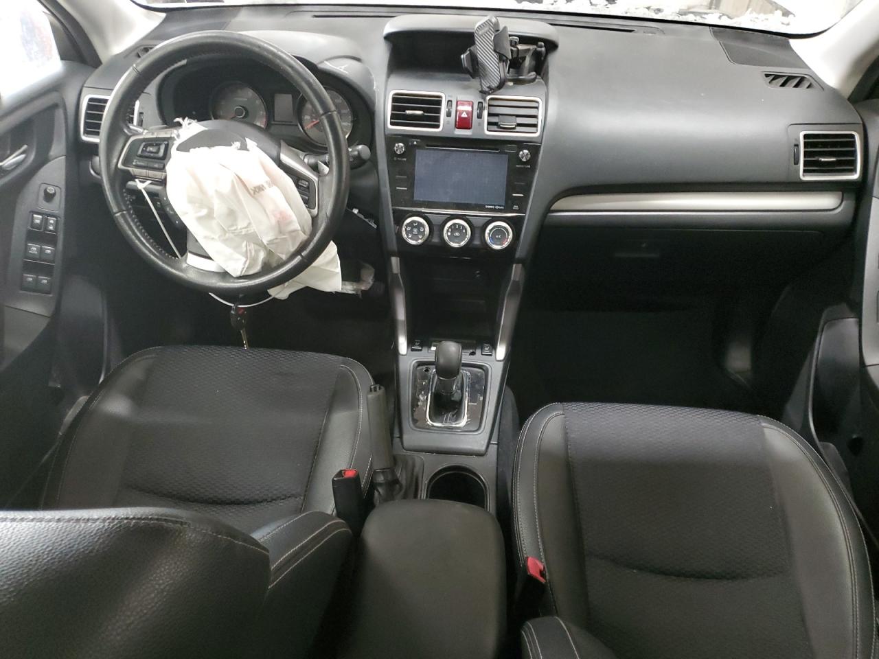 2016 Subaru Forester - Image 8