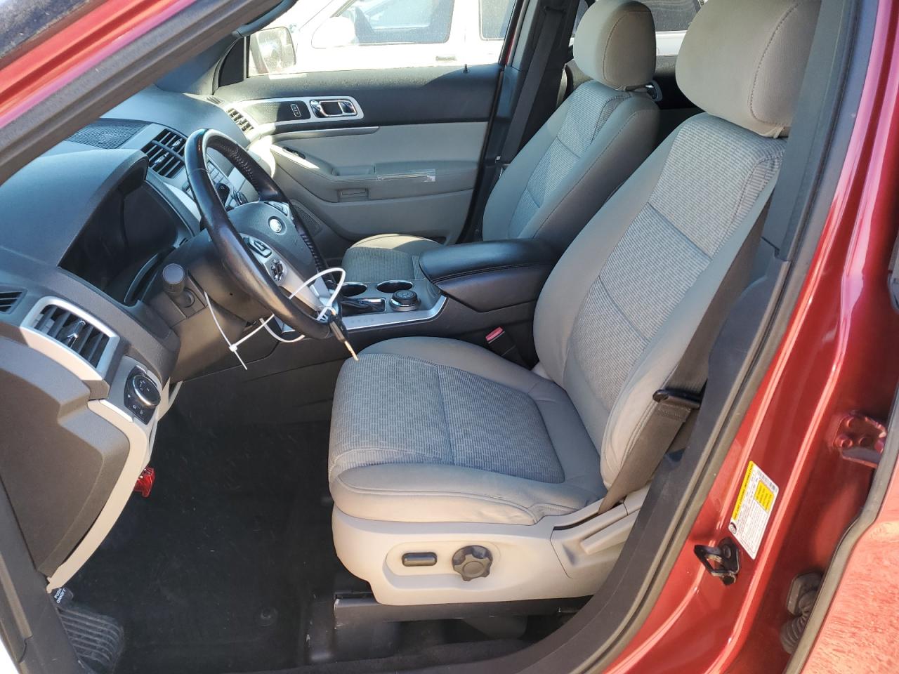 2012 Ford Explorer - Image 7