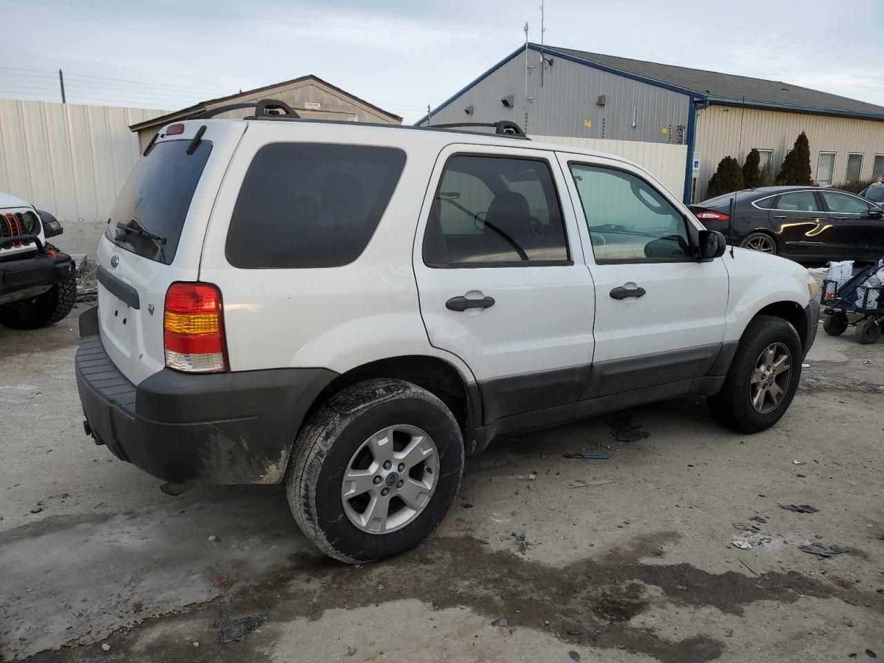 2007 Ford Escape - Image 3