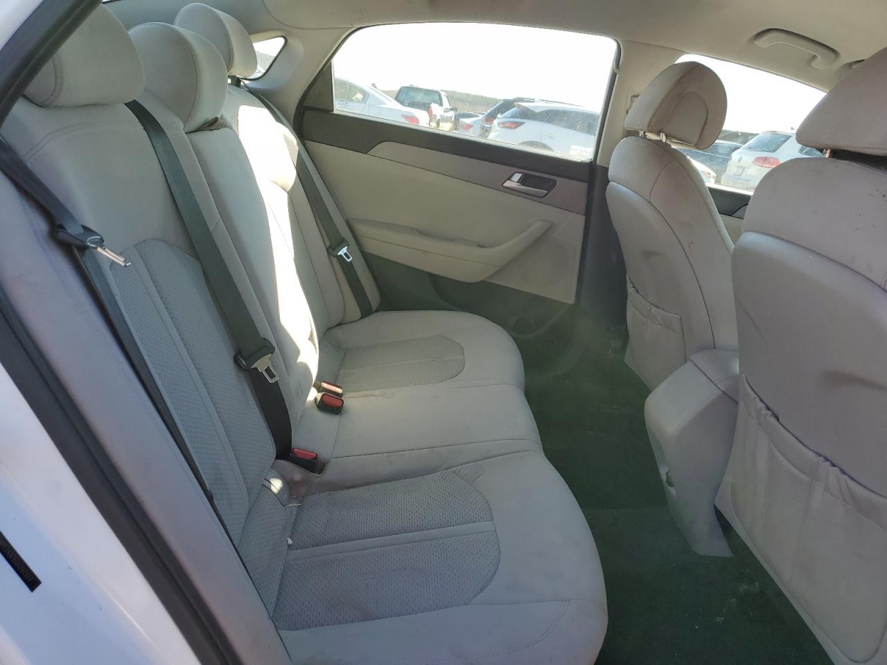 2016 Hyundai Sonata - Image 10